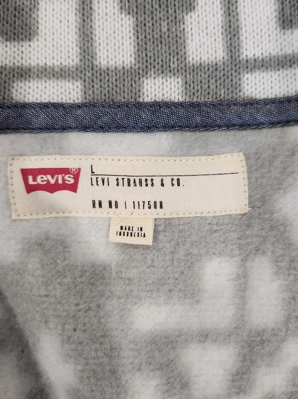 Levi's Stowe Southwestern Aztec  Gray and White Patterned Knit Cardigan Suze L - Picture 6 of 10